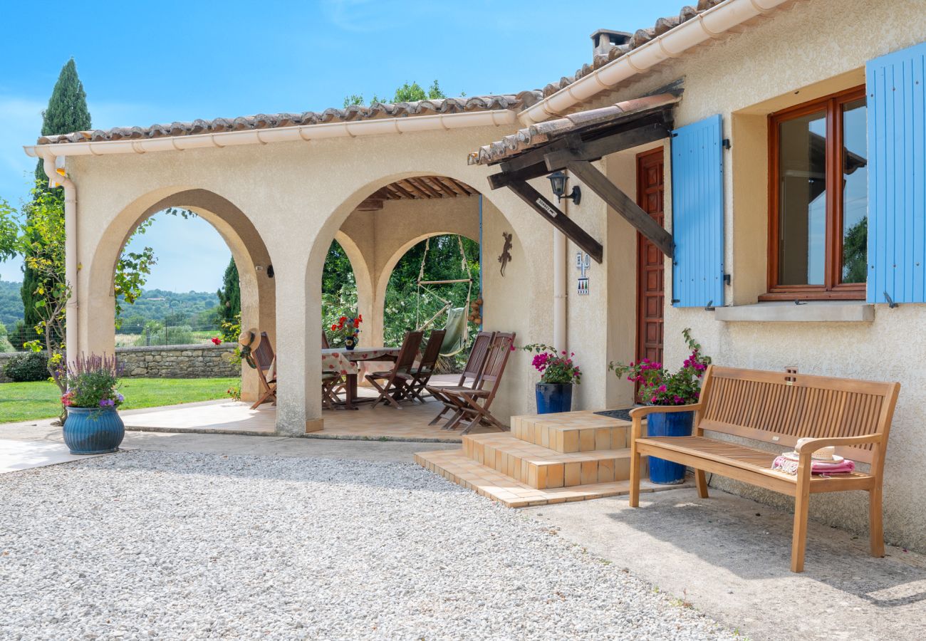 Villa in Saint-Césaire-de-Gauzignan - 30VIGNES · Vignes