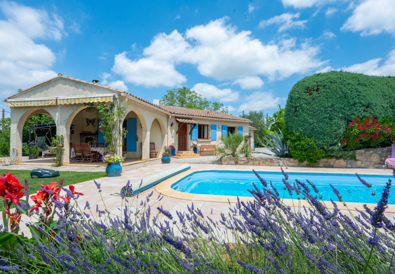 Villa in Saint-Césaire-de-Gauzignan - 30VIGNES · Vignes