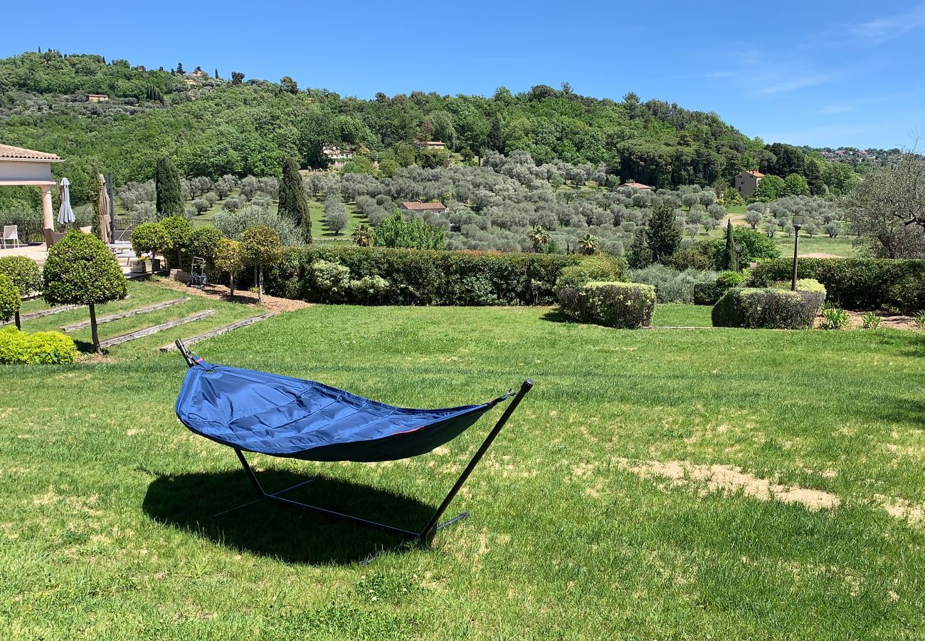 Villa in Châteauneuf-Grasse - Villa d'Ock-en-Bourg