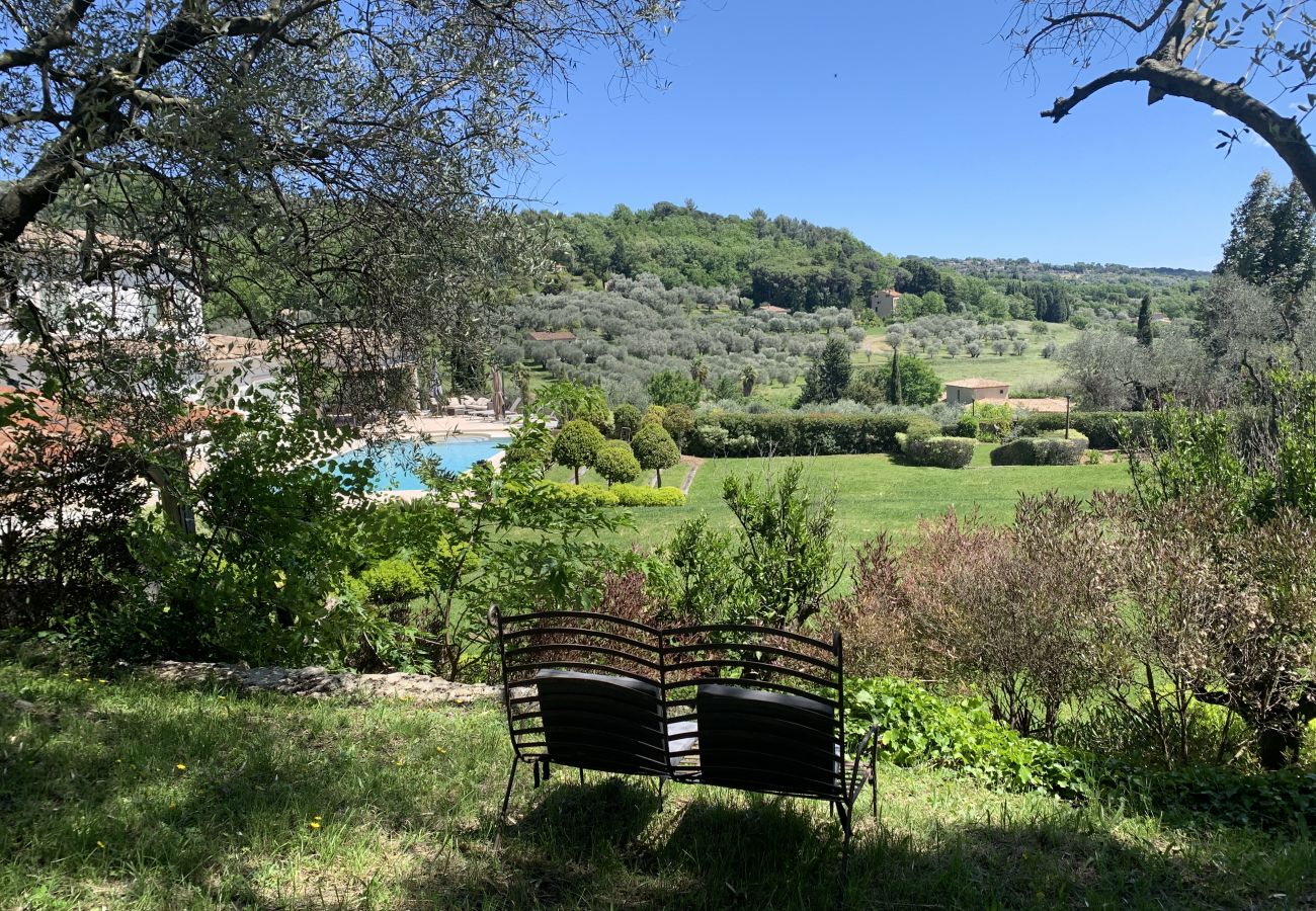 Villa in Châteauneuf-Grasse - Villa d'Ock-en-Bourg