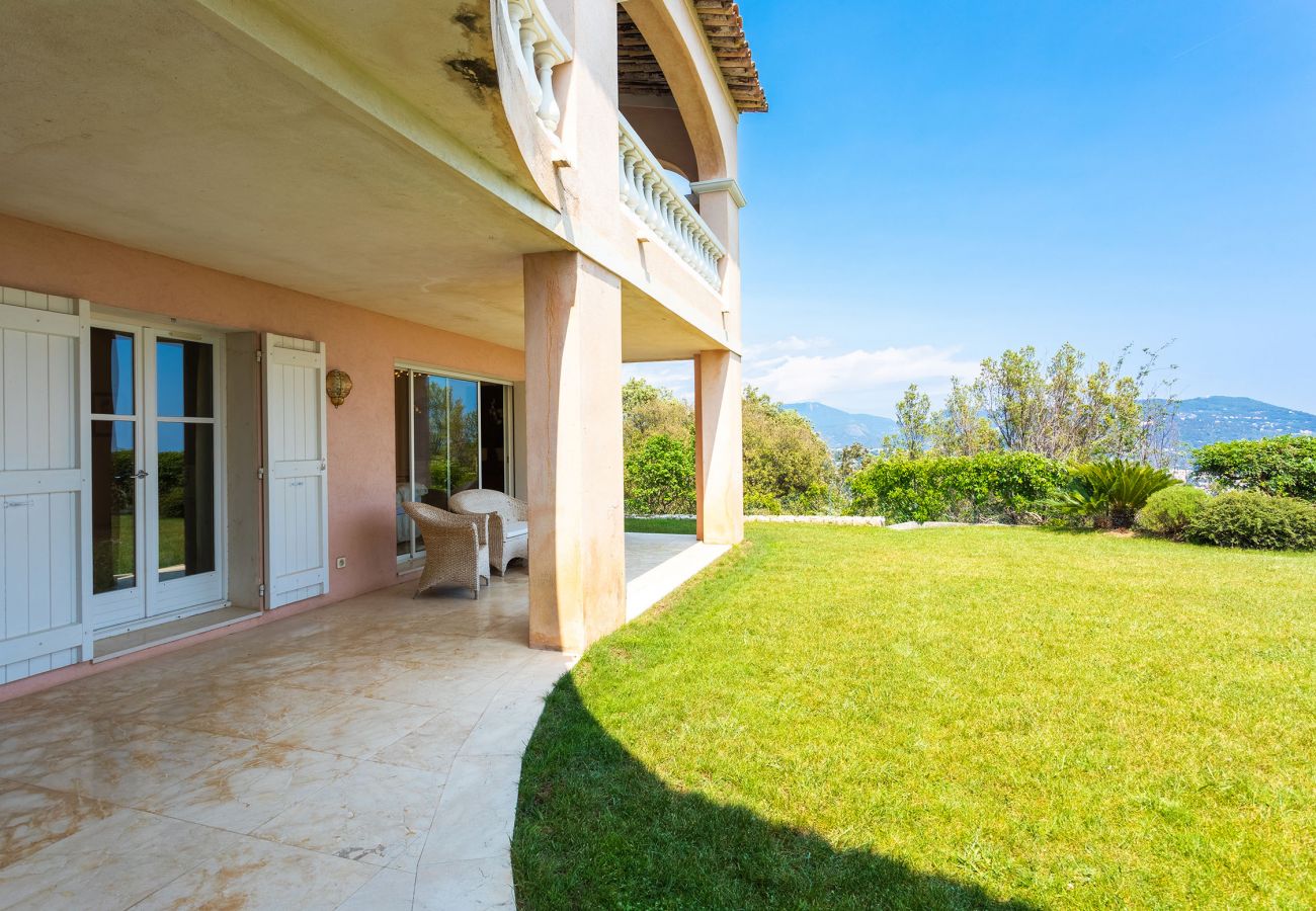 Villa in Nizza - VILLA SOLEILLA  VI4367 By Riviera Holiday Homes