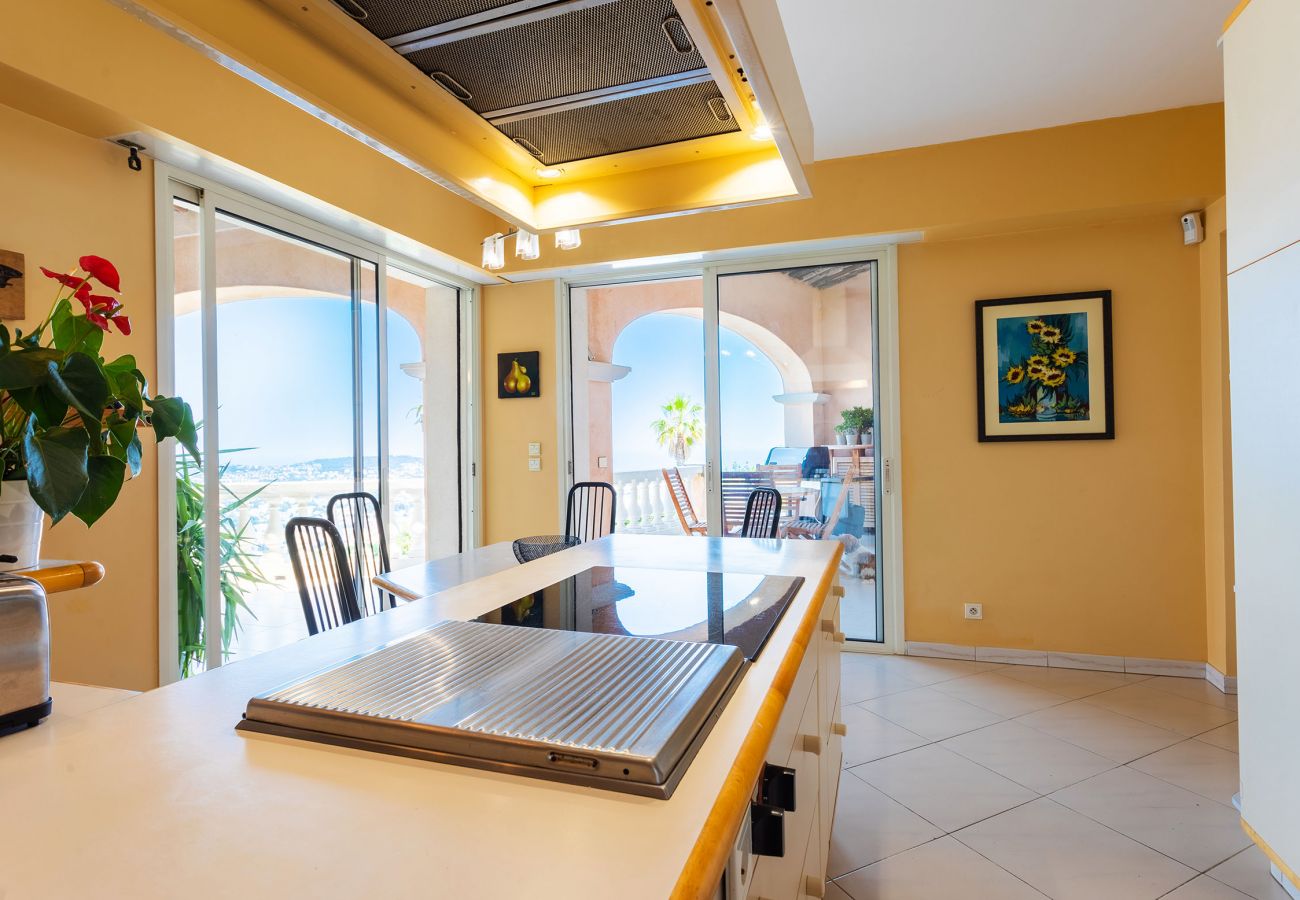 Villa in Nizza - VILLA SOLEILLA  VI4367 By Riviera Holiday Homes