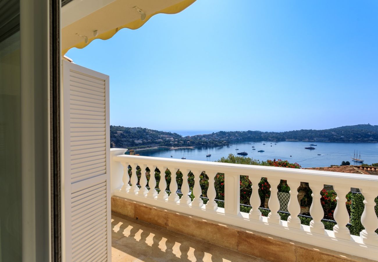 Villa in Villefranche-sur-Mer - VILLA  BELLE VUE VI4394 By Riviera Holiday Homes