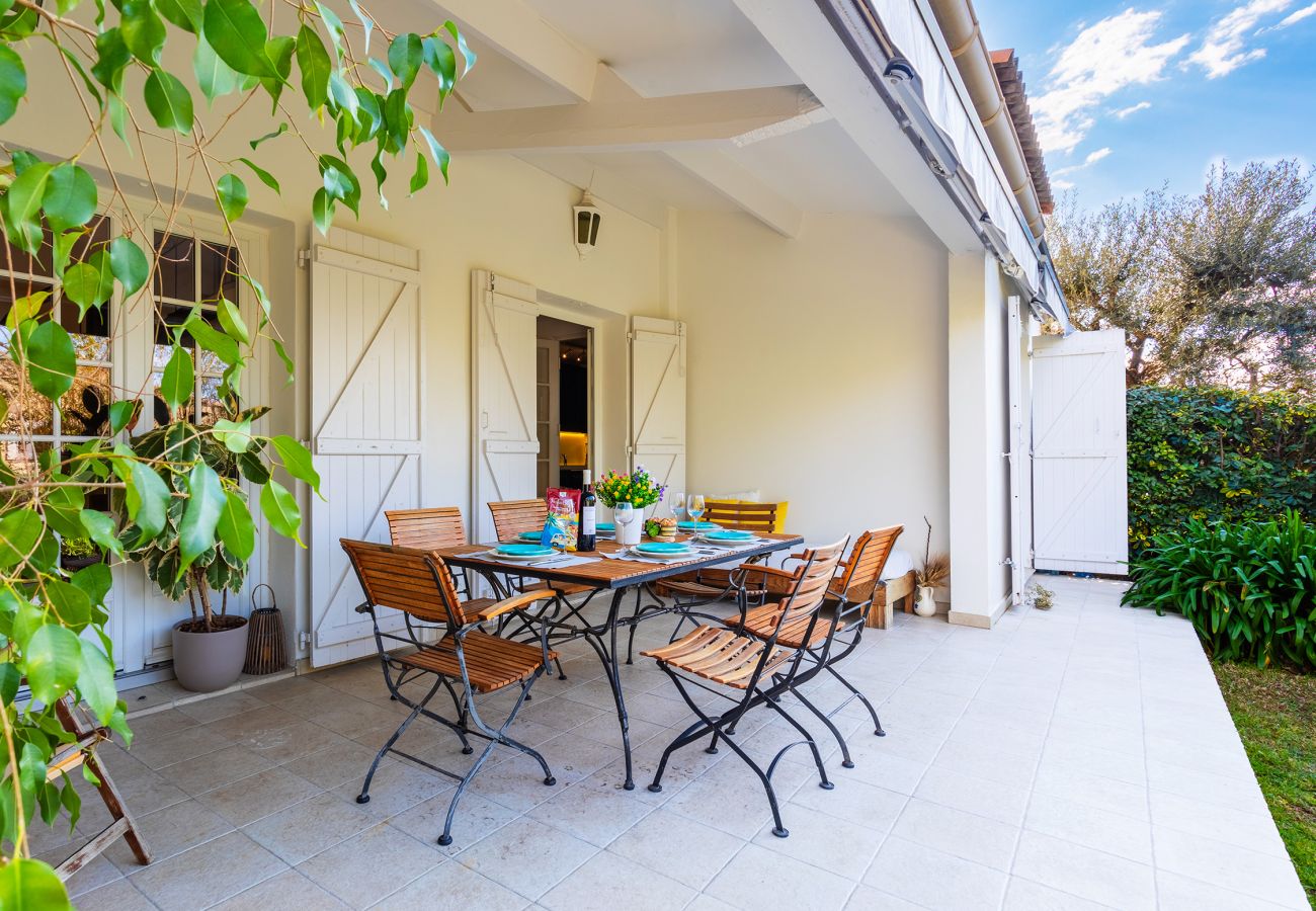 Villa in Nizza - MAS DE  GAIRAUT VI4395 By Riviera Holiday Homes