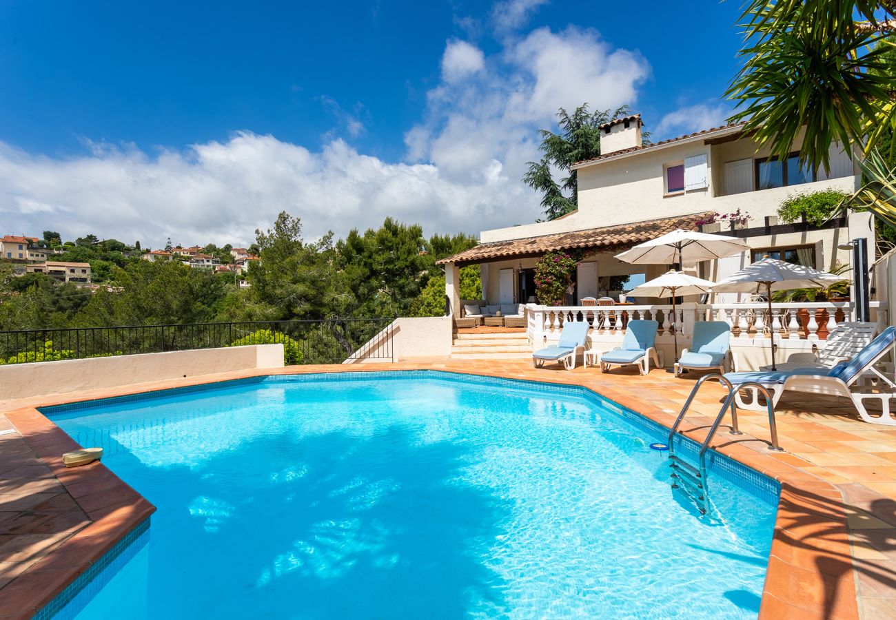 Villa in Nizza - VILLA HATELMA VI4404 By Riviera Holiday Homes