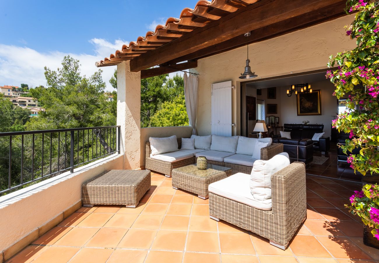 Villa in Nizza - VILLA HATELMA VI4404 By Riviera Holiday Homes