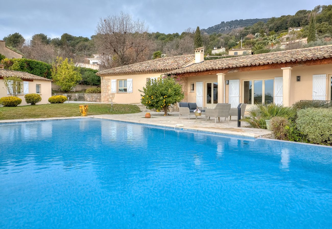 Villa à Tourrettes-sur-Loup - VILLA CEDRAT VI4270 by Riviera Holiday Homes