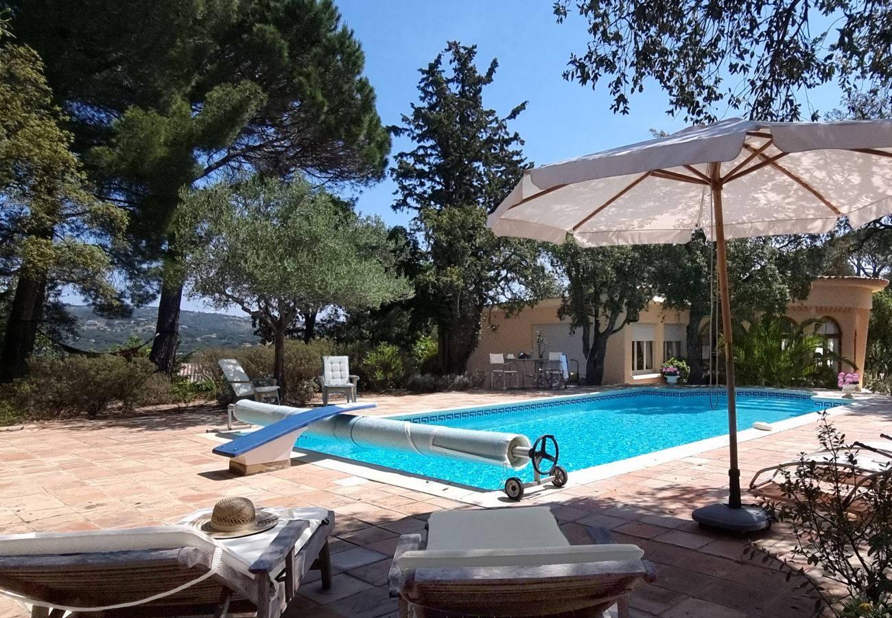 Villa à Sainte-Maxime - 83CARG · Villa Escarguel