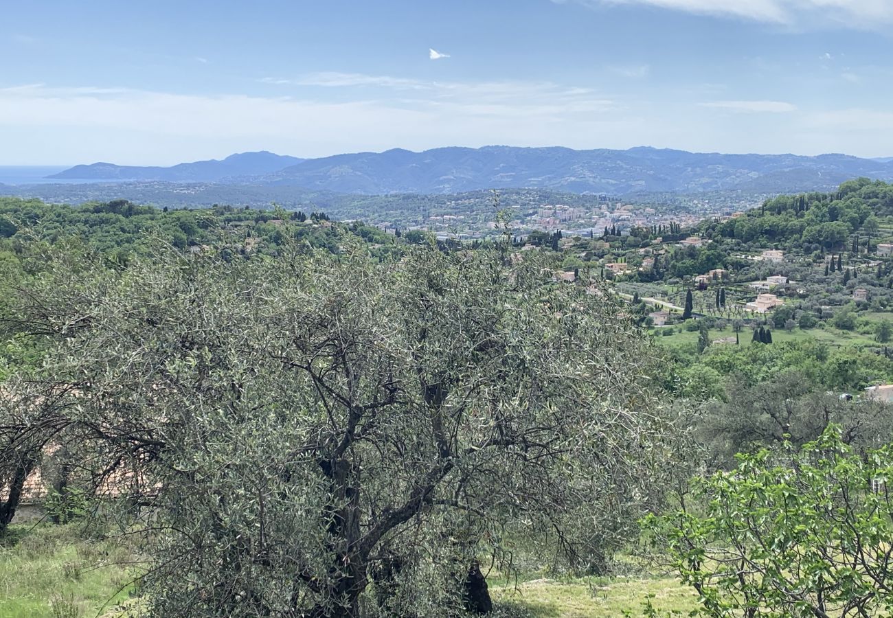 Villa à Châteauneuf-Grasse - Villa d'Ock-en-Bourg