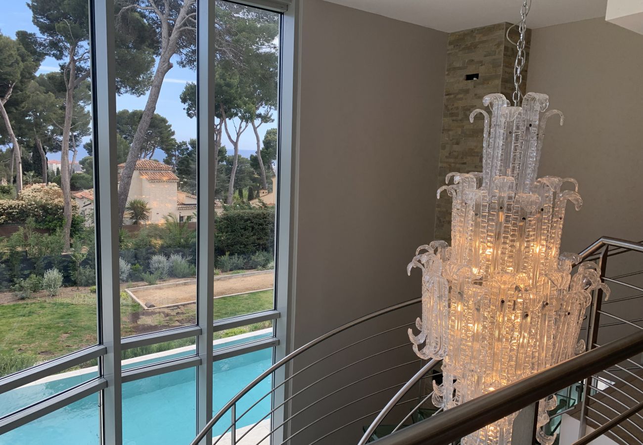 Villa à Antibes - Villa Exceptionnelle 7 chambres 7 sdb / CHARLESTON