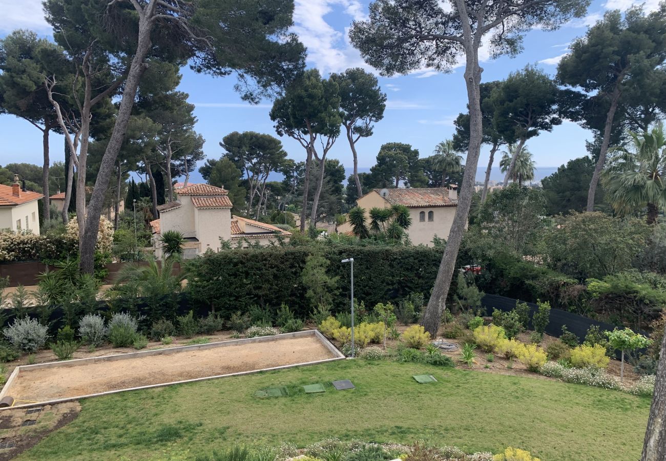 Villa à Antibes - Villa Exceptionnelle 7 chambres 7 sdb / CHARLESTON