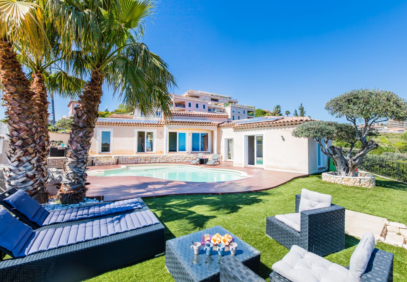 Villa in Nice - LA CORNICHE D'ARGENT VI4136 by RIVIERA HOLIDAY HOM