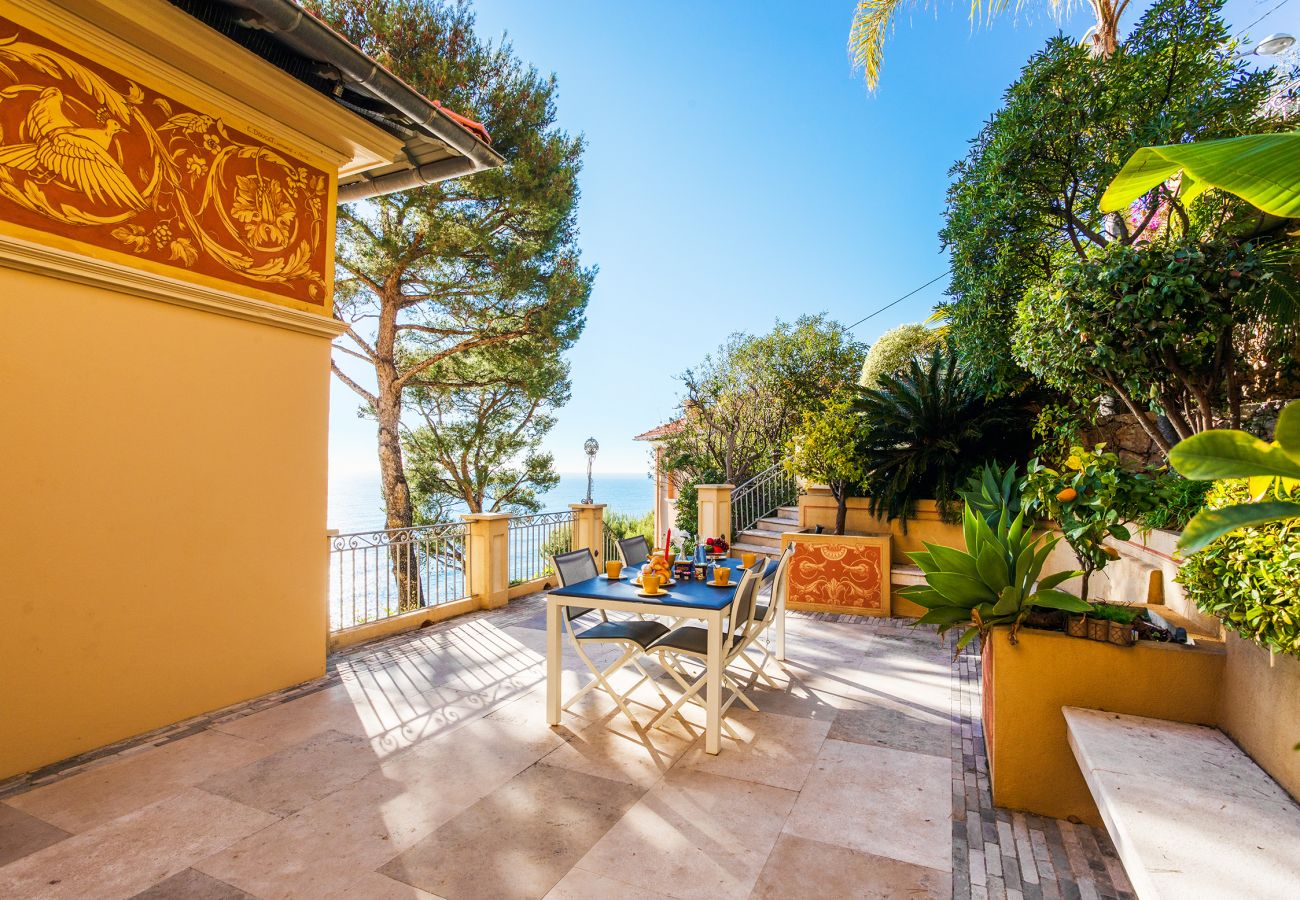 Villa in Nice - VILLA LA PESCADE BY RIVIERA HOLIDAY HOMES VI4257