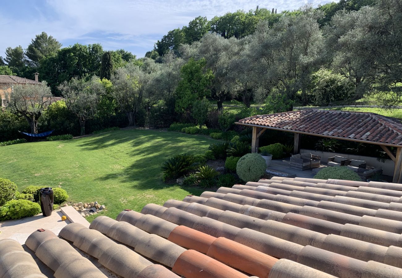 Villa in Châteauneuf-Grasse - Villa d'Ock-en-Bourg