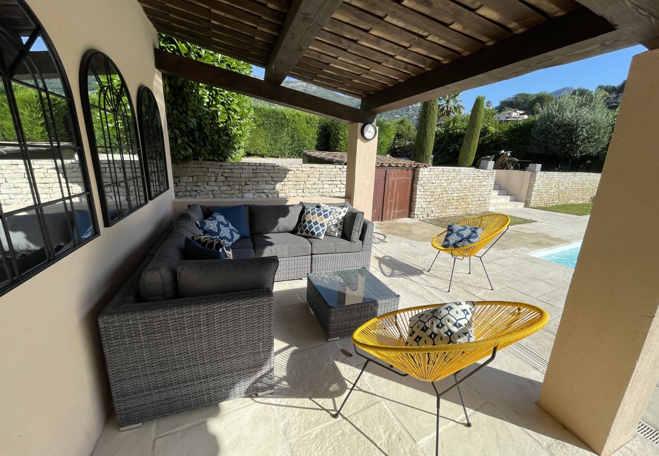 Villa in Vence - VILLA LA LOUBIANE VI4428 By Riviera Holiday Homes