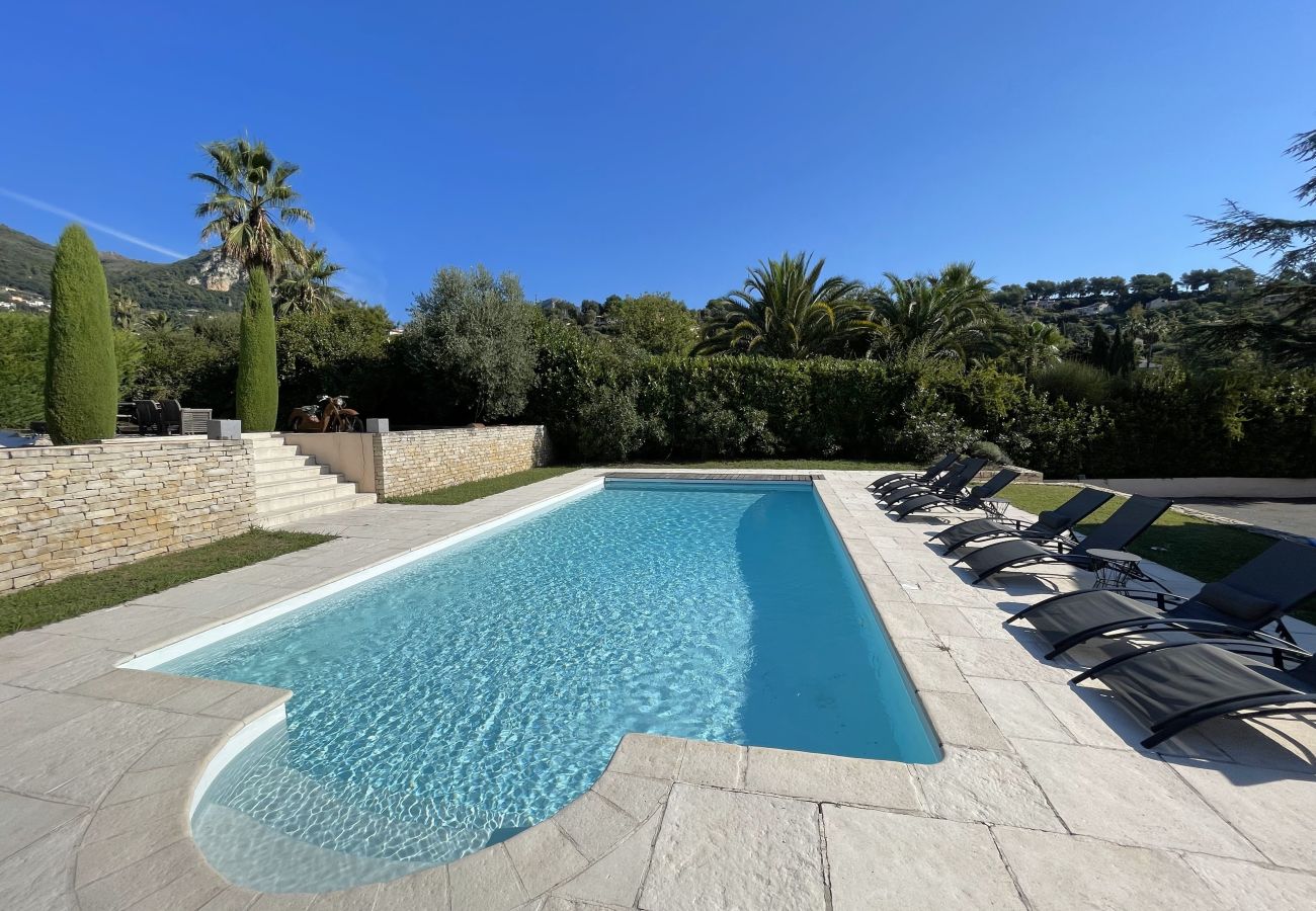 Villa in Vence - VILLA LA LOUBIANE VI4428 By Riviera Holiday Homes