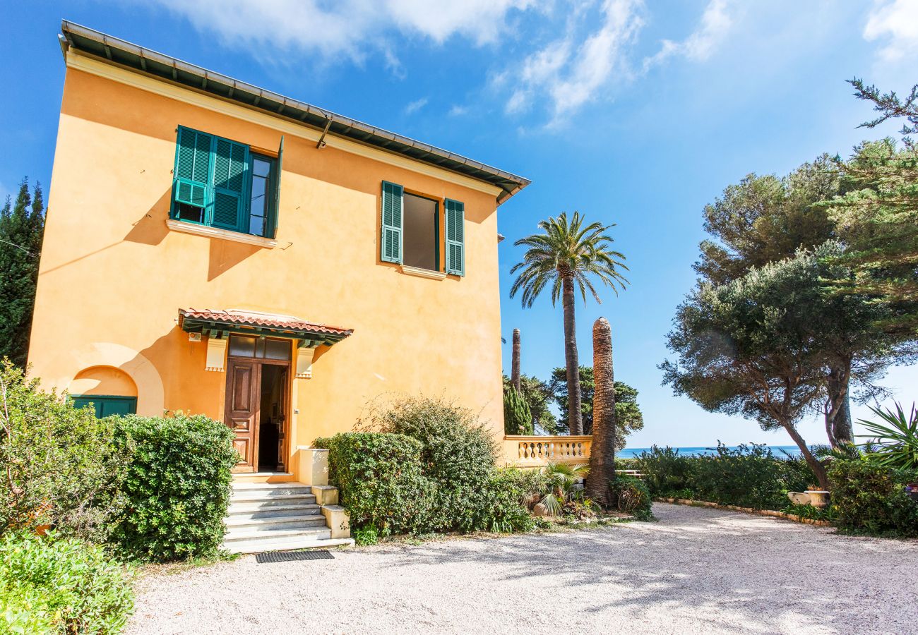 Villa in Cap-d´Ail - VILLA ROC FLEURY VI1094 by RIVIERA HOLIDAY HOMES