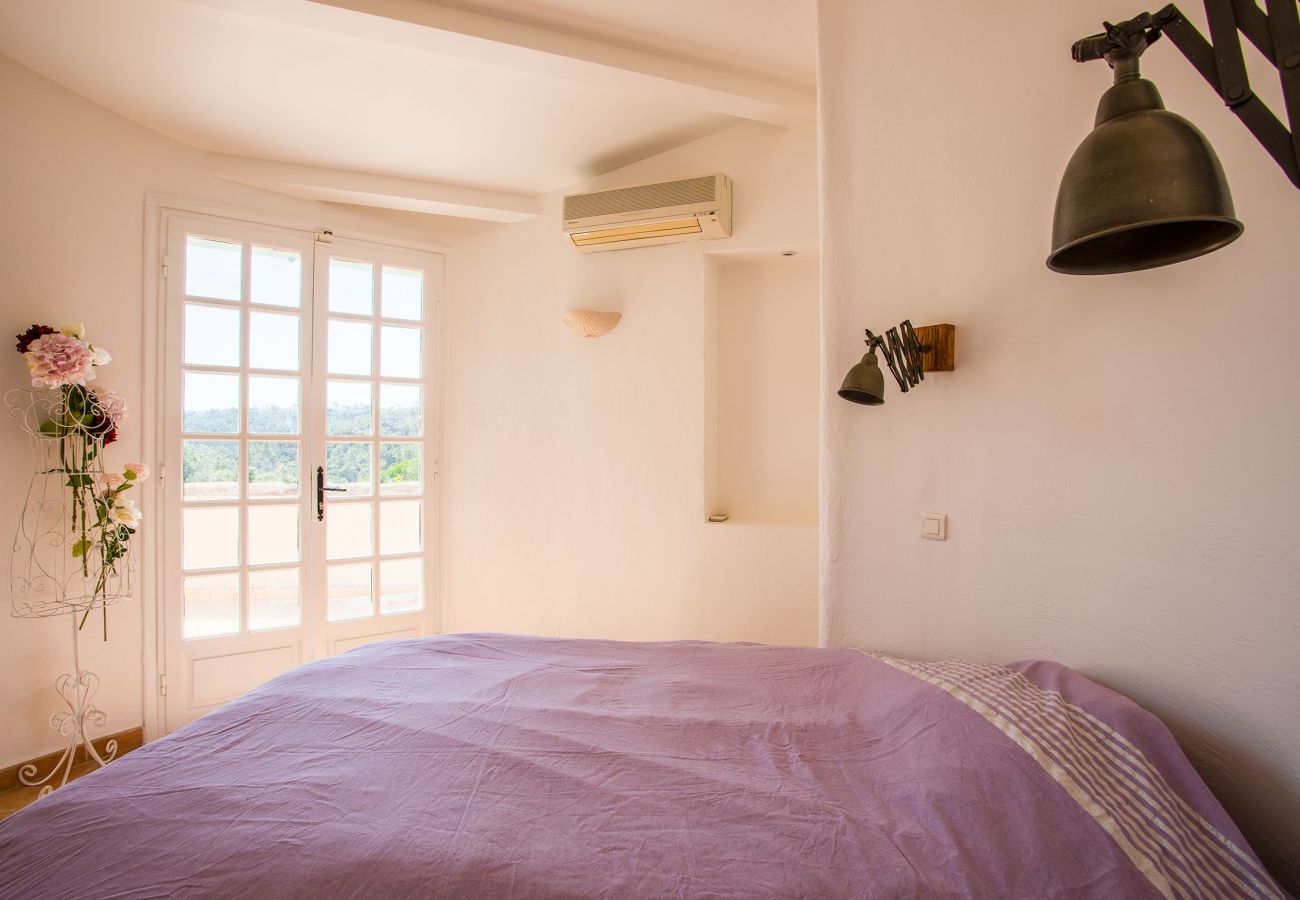 Bedroom with air conditioning