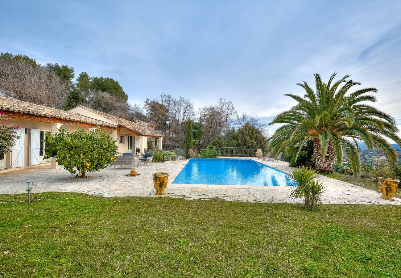 Villa in Tourrettes-sur-Loup - VILLA CEDRAT VI4270 by Riviera Holiday Homes